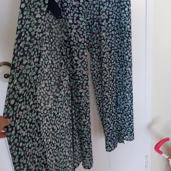Torrid flowy pants - Picture 2 of 2